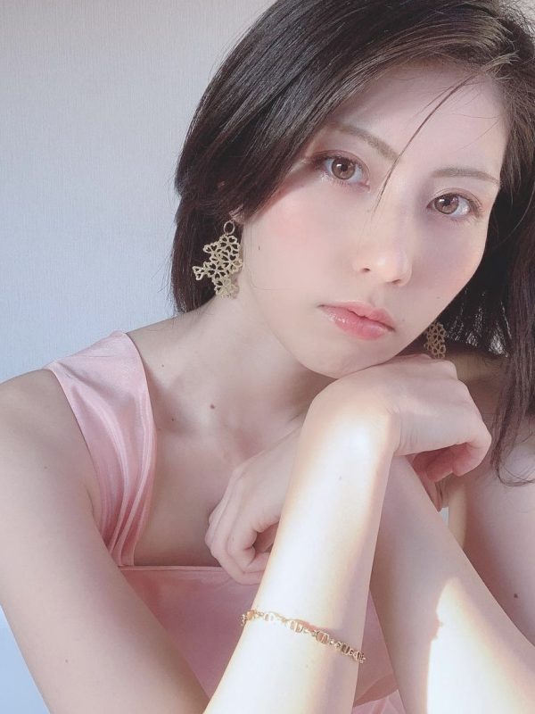 Marina日英バイリンガル司会者1