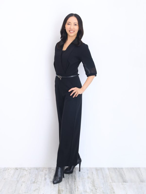 櫻井沙織全身写真